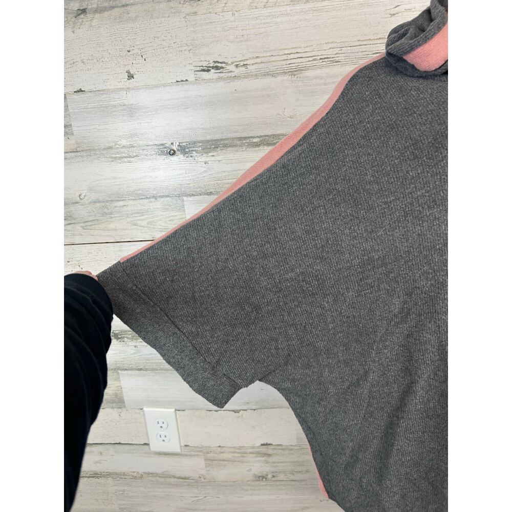 Andree By Unit Hoodie Color Block Top Size Small - image 4